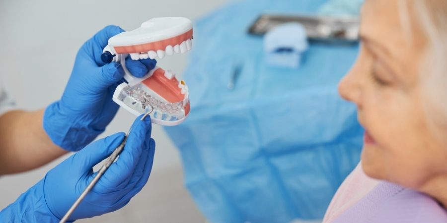 ¿Duele un procedimiento de implante dental?